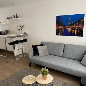 https://rosies-place.amsterdamhotelsnl.com