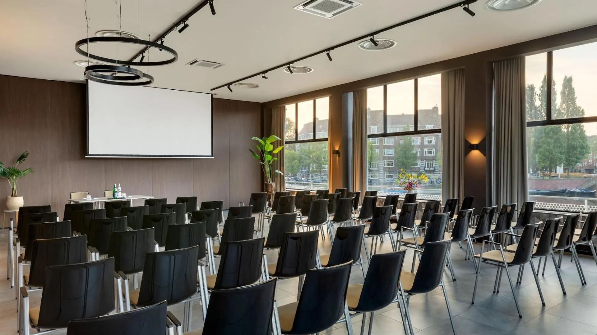 Apollo Hotel Amsterdam, A Tribute Portfolio Hotel 4*, Amsterdam Netherlands