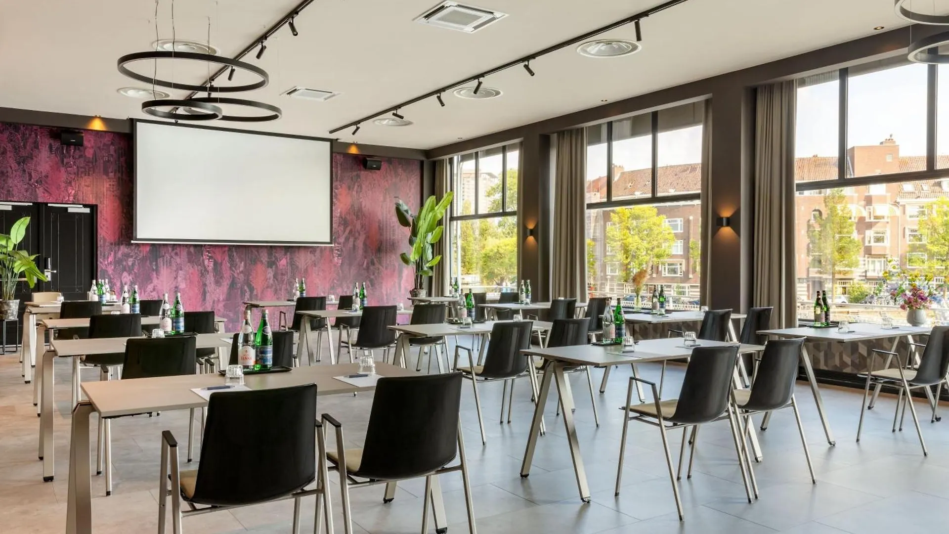 Apollo Hotel Amsterdam, A Tribute Portfolio Hotel 4*, Amsterdam Netherlands